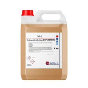 J30 E<br>Detergente alcalino espumante